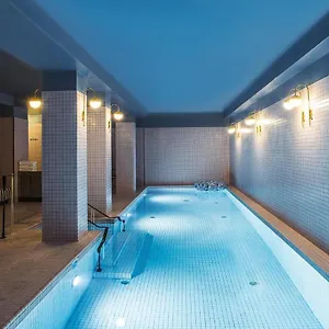 Hotel Du Rond-point Des Champs-elysees - Esprit De France ****