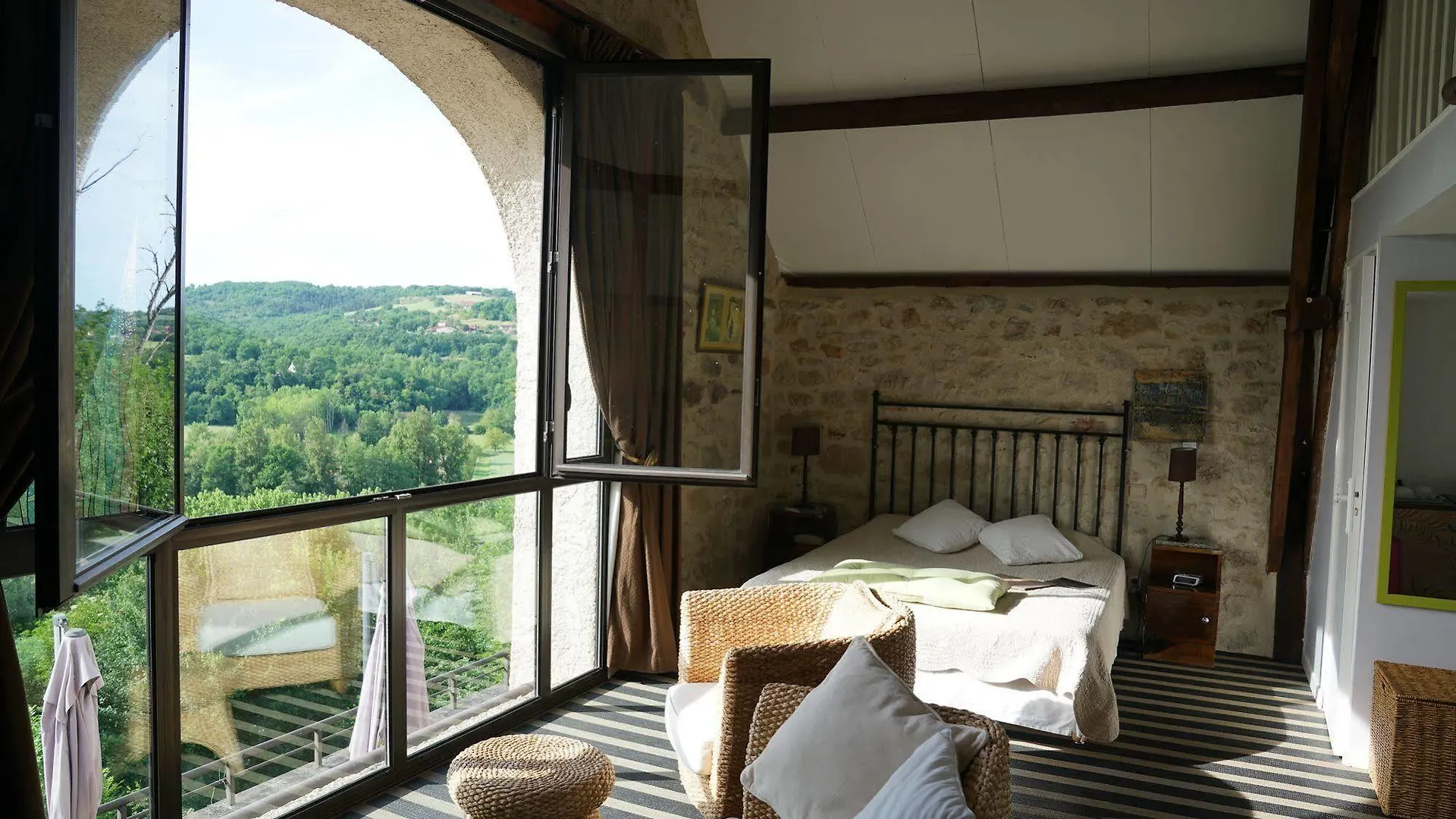 Hotel Restaurant Le Murier De Viels - Grand Figeac Causse-et-Diege